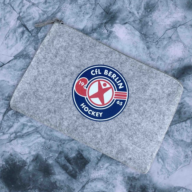 Kleinkramtasche aus Filz hellgrau - CfL Logo